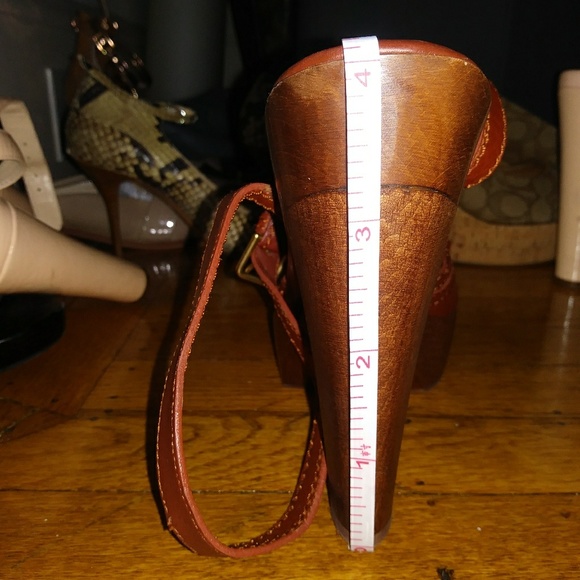 *Authentic* YSL Platform Sandals - Picture 7 of 7